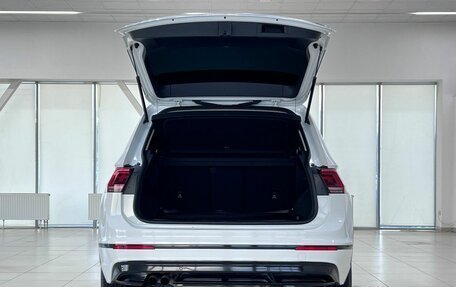 Volkswagen Tiguan II, 2017 год, 2 435 000 рублей, 29 фотография