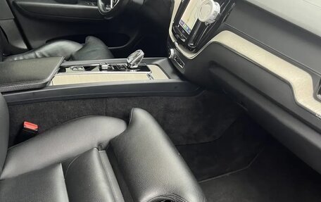 Volvo XC60 II, 2021 год, 3 930 000 рублей, 6 фотография