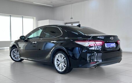Toyota Camry, 2019 год, 2 910 000 рублей, 4 фотография