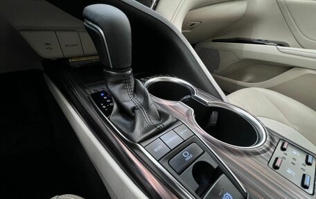 Toyota Camry, 2019 год, 2 910 000 рублей, 23 фотография