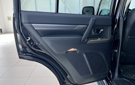 Mitsubishi Pajero IV, 2014 год, 2 970 000 рублей, 40 фотография