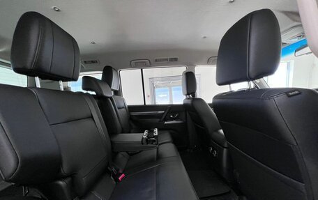 Mitsubishi Pajero IV, 2014 год, 2 970 000 рублей, 38 фотография