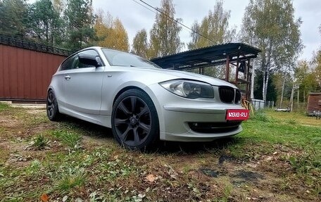 BMW 1 серия, 2010 год, 1 050 000 рублей, 1 фотография