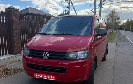 Volkswagen Transporter T5 рестайлинг, 2010 год, 1 200 000 рублей, 1 фотография