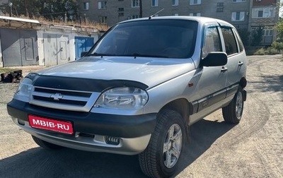 Chevrolet Niva I рестайлинг, 2004 год, 390 000 рублей, 1 фотография