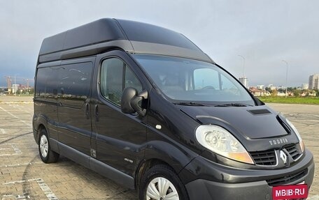 Renault Trafic, 2008 год, 1 270 000 рублей, 3 фотография