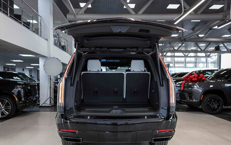 Cadillac Escalade V, 2025 год, 18 572 524 рублей, 9 фотография