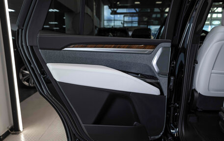 Cadillac Escalade V, 2025 год, 18 572 524 рублей, 15 фотография