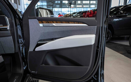 Cadillac Escalade V, 2025 год, 18 572 524 рублей, 22 фотография