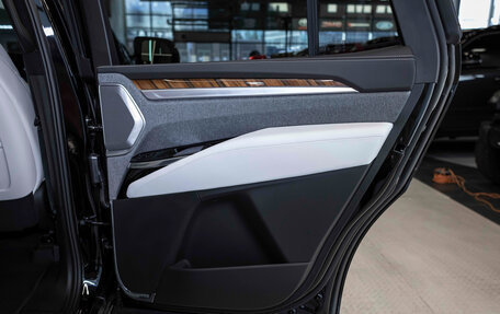 Cadillac Escalade V, 2025 год, 18 572 524 рублей, 19 фотография