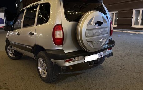 Chevrolet Niva I рестайлинг, 2004 год, 390 000 рублей, 4 фотография