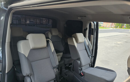 Volkswagen Multivan, 2022 год, 5 970 000 рублей, 12 фотография