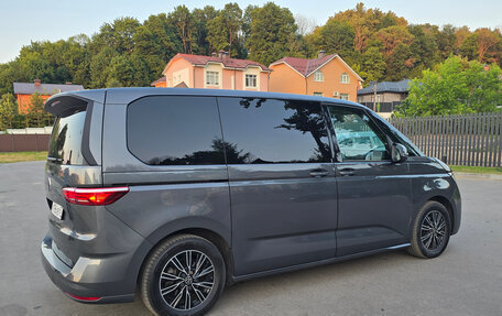 Volkswagen Multivan, 2022 год, 5 970 000 рублей, 6 фотография