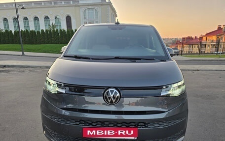Volkswagen Multivan, 2022 год, 5 970 000 рублей, 8 фотография