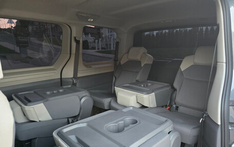 Volkswagen Multivan, 2022 год, 5 970 000 рублей, 13 фотография