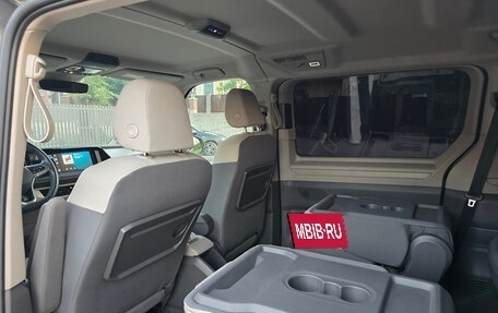 Volkswagen Multivan, 2022 год, 5 970 000 рублей, 14 фотография