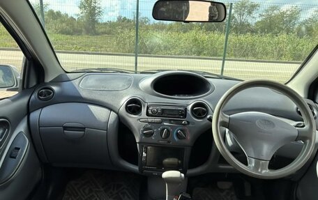 Toyota Vitz, 2001 год, 400 000 рублей, 9 фотография