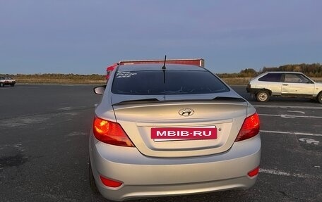 Hyundai Solaris II рестайлинг, 2011 год, 550 000 рублей, 4 фотография