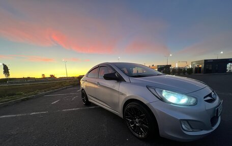 Hyundai Solaris II рестайлинг, 2011 год, 550 000 рублей, 8 фотография
