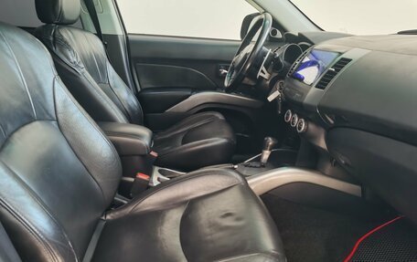 Mitsubishi Outlander III рестайлинг 3, 2007 год, 1 050 000 рублей, 15 фотография