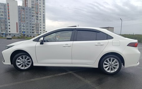 Toyota Corolla, 2022 год, 2 200 000 рублей, 4 фотография