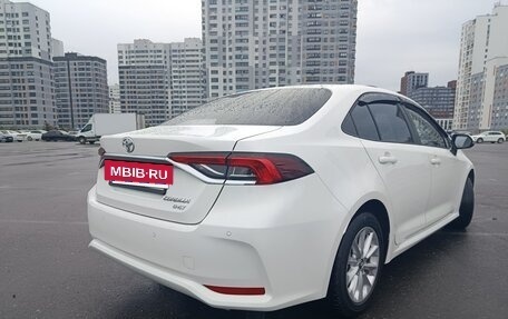 Toyota Corolla, 2022 год, 2 200 000 рублей, 2 фотография