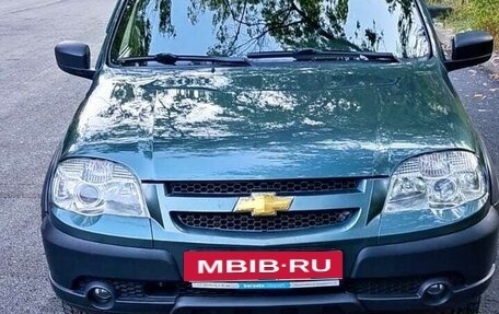 Chevrolet Niva I рестайлинг, 2015 год, 690 000 рублей, 3 фотография
