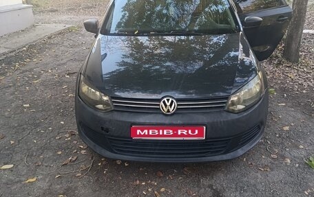 Volkswagen Polo VI (EU Market), 2012 год, 390 000 рублей, 1 фотография