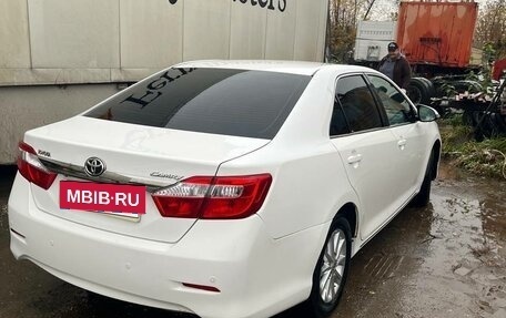 Toyota Camry, 2014 год, 1 310 000 рублей, 5 фотография
