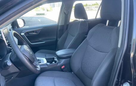Toyota RAV4, 2019 год, 3 014 000 рублей, 9 фотография