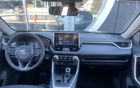 Toyota RAV4, 2019 год, 3 014 000 рублей, 8 фотография