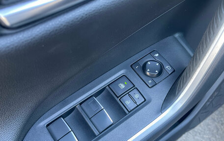 Toyota RAV4, 2019 год, 3 014 000 рублей, 11 фотография