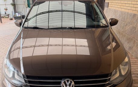 Volkswagen Polo VI (EU Market), 2017 год, 1 250 000 рублей, 1 фотография