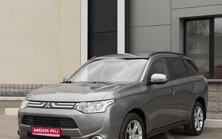 Mitsubishi Outlander III рестайлинг 3, 2012 год, 1 350 000 рублей, 1 фотография