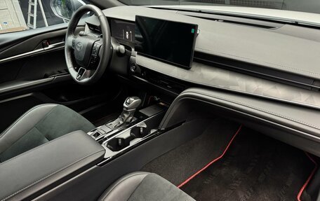 Toyota Camry, 2025 год, 3 970 000 рублей, 21 фотография
