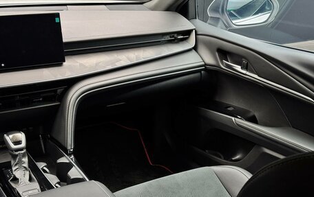 Toyota Camry, 2025 год, 3 970 000 рублей, 22 фотография