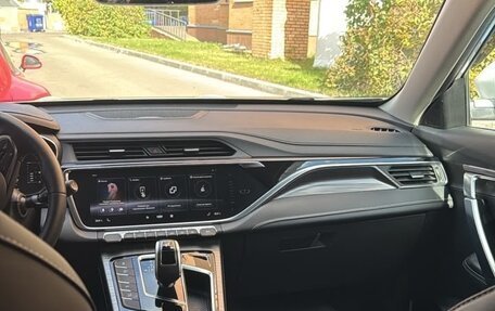 Geely Atlas, 2022 год, 2 300 000 рублей, 4 фотография