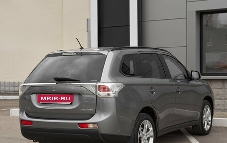 Mitsubishi Outlander III рестайлинг 3, 2012 год, 1 350 000 рублей, 6 фотография