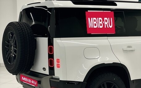 Land Rover Defender II, 2021 год, 5 300 000 рублей, 5 фотография