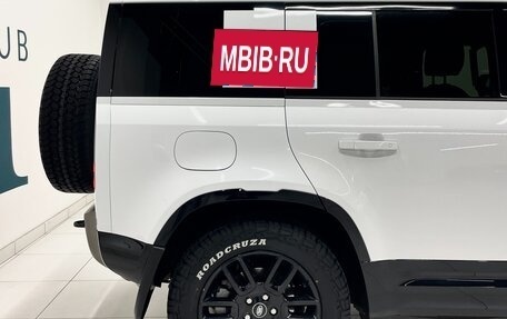 Land Rover Defender II, 2021 год, 5 300 000 рублей, 18 фотография