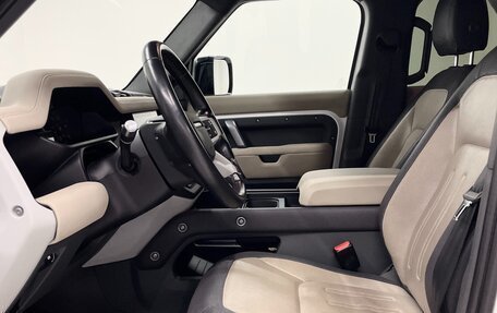 Land Rover Defender II, 2021 год, 5 300 000 рублей, 26 фотография