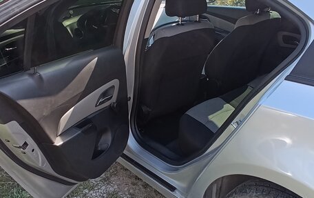 Chevrolet Cruze II, 2012 год, 599 900 рублей, 10 фотография