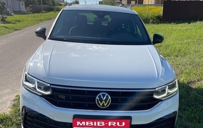 Volkswagen Tiguan II, 2021 год, 3 700 000 рублей, 1 фотография