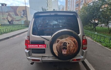 Mitsubishi Montero III, 2002 год, 690 000 рублей, 2 фотография