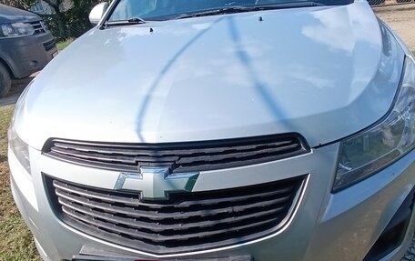 Chevrolet Cruze II, 2012 год, 590 000 рублей, 3 фотография