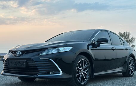 Toyota Camry, 2021 год, 3 175 000 рублей, 8 фотография