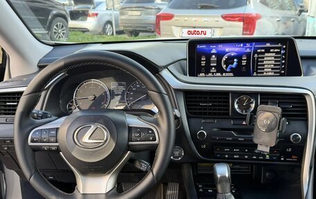 Lexus RX IV рестайлинг, 2017 год, 3 900 000 рублей, 13 фотография
