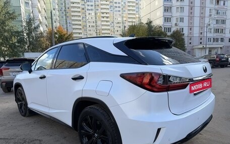 Lexus RX IV рестайлинг, 2017 год, 3 900 000 рублей, 5 фотография