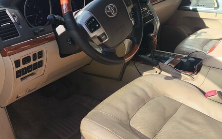Toyota Land Cruiser 200, 2012 год, 4 000 000 рублей, 9 фотография