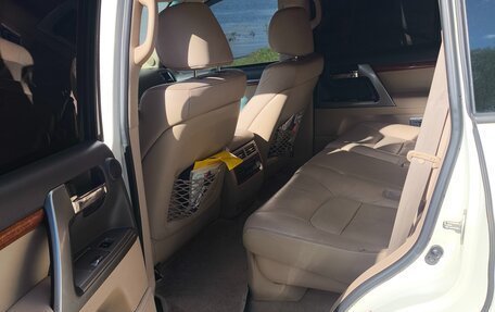 Toyota Land Cruiser 200, 2012 год, 4 000 000 рублей, 8 фотография